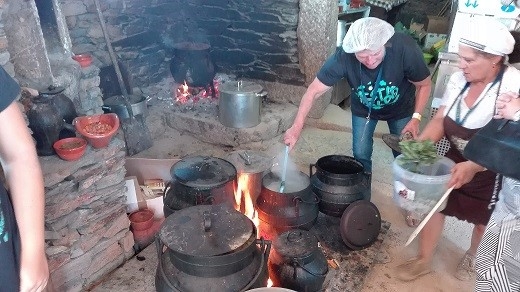 Heritage in feast! Feast of Broth (Festa do Caldo), in Quintandona, Penafiel.